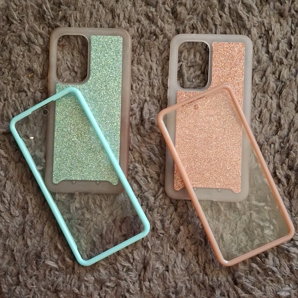 Lot of 2 EUC Samsung A53 cases w/ screen protectors - Picture 1 of 7